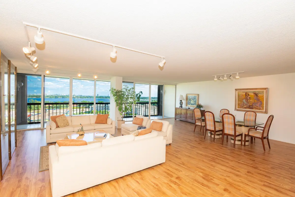 Photo 5 at 2480 Presidential Way 1504, West Palm Beach