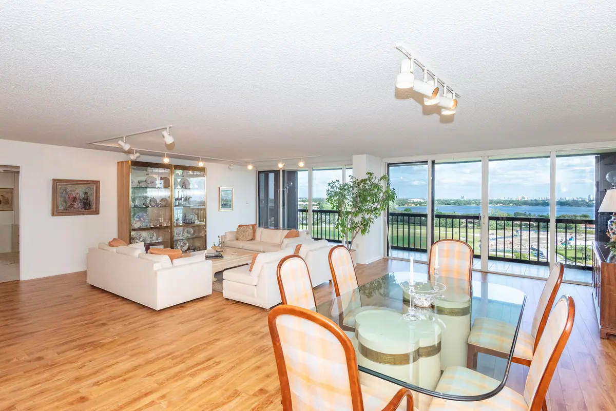 Photo 4 at 2480 Presidential Way 1504, West Palm Beach
