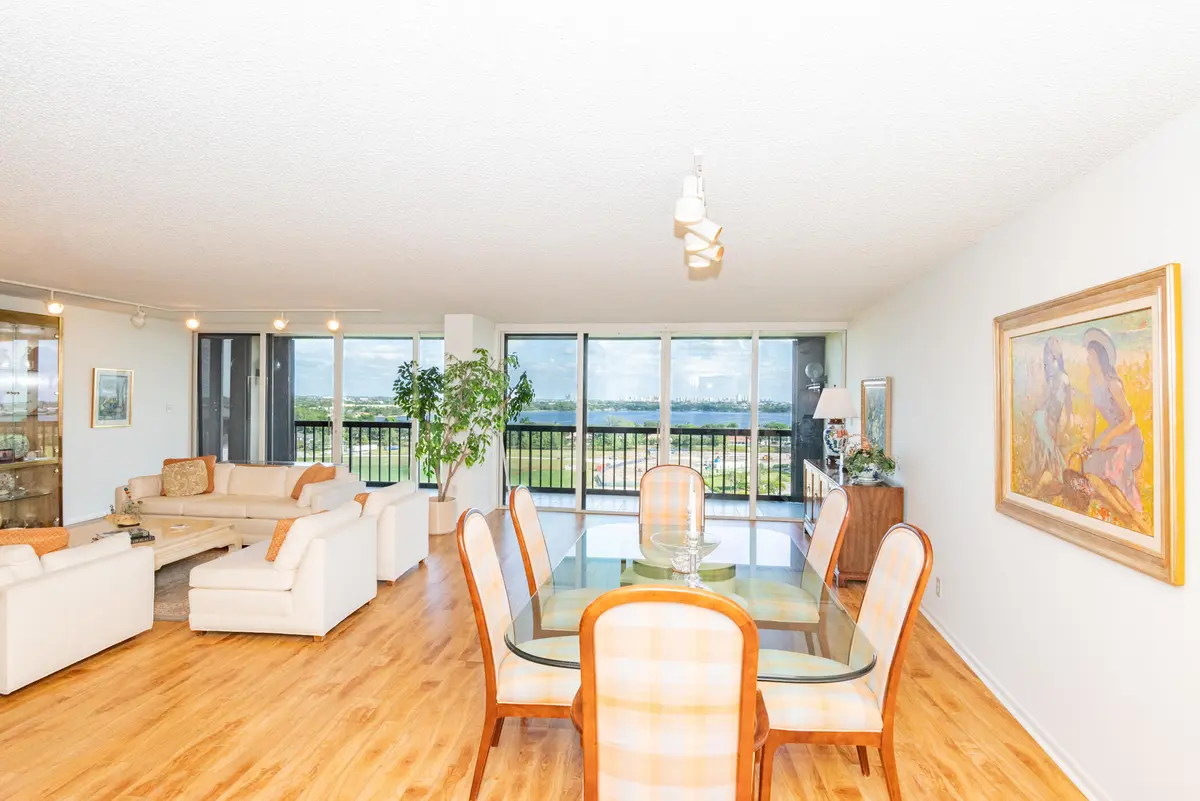 Photo 7 at 2480 Presidential Way 1504, West Palm Beach
