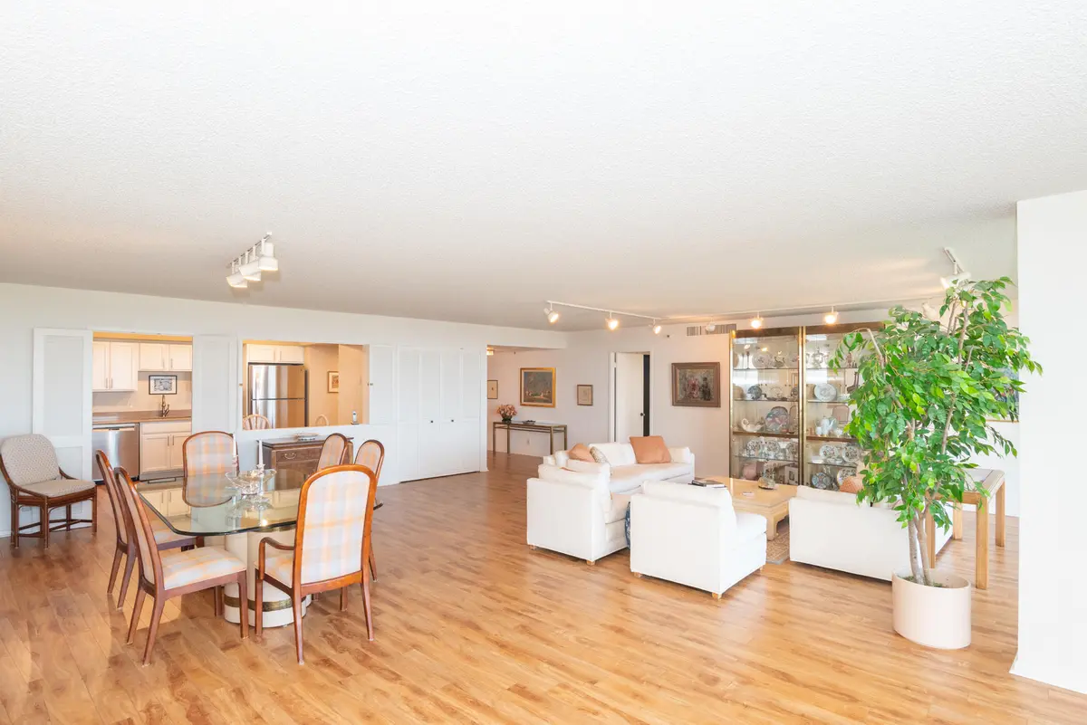 Photo 8 at 2480 Presidential Way 1504, West Palm Beach