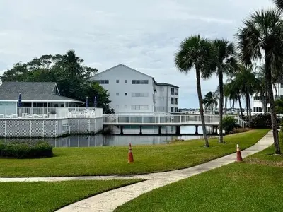 1550 NE Ocean Boulevard B101, Stuart – Condominium for sale