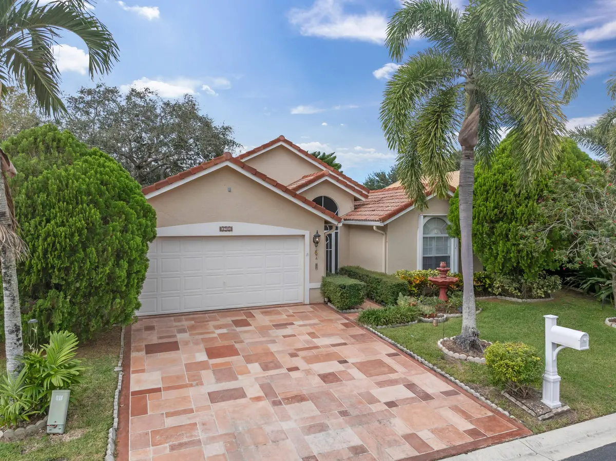 Front at 2705 Pointe Circle, Greenacres