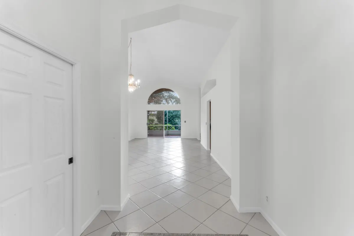 Foyer at 2705 Pointe Circle, Greenacres