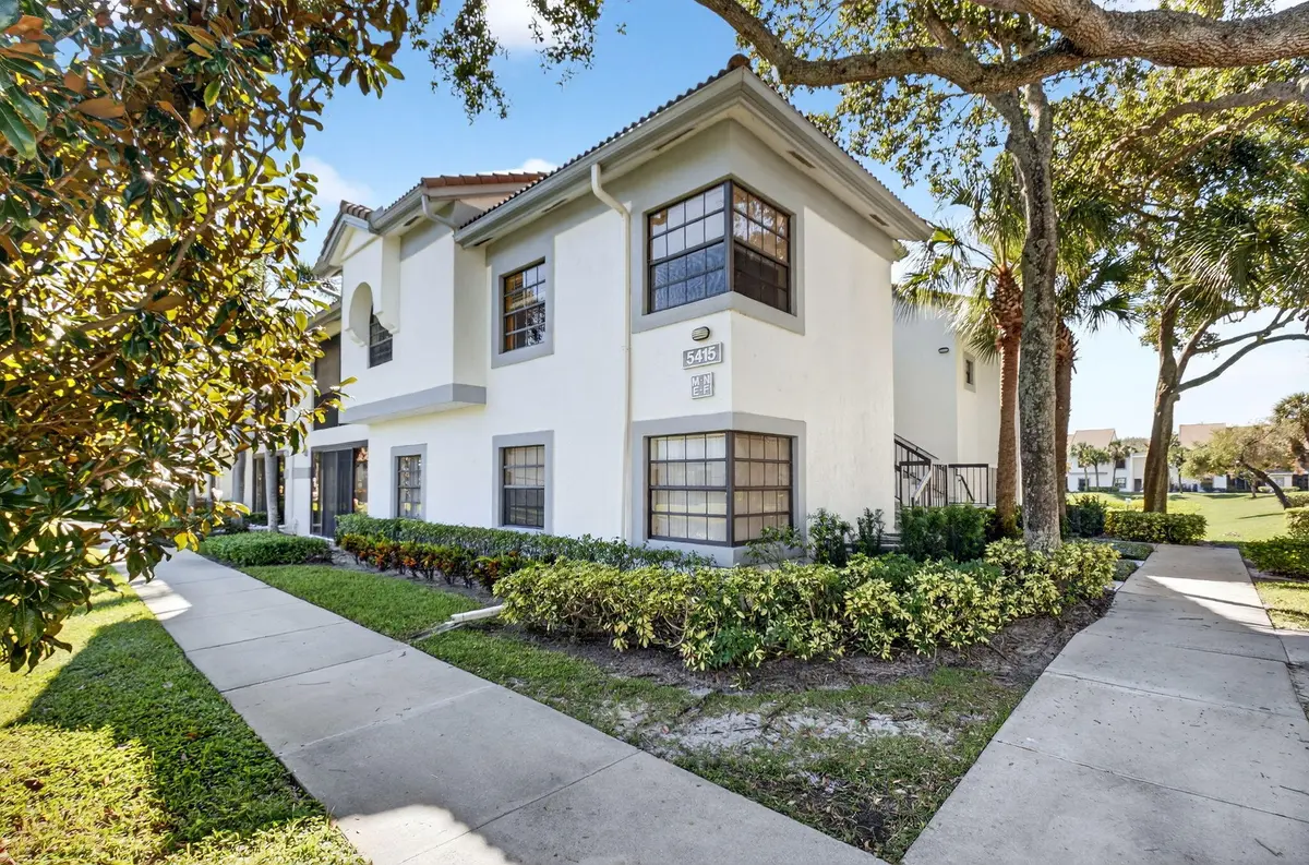 Corner View at 5415 Verona Drive N, Boynton Beach