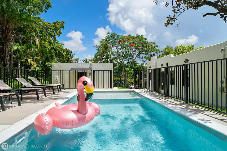 9deee285-e208-497b-aa7e-d697188bedb2 at 828 35th Street, West Palm Beach