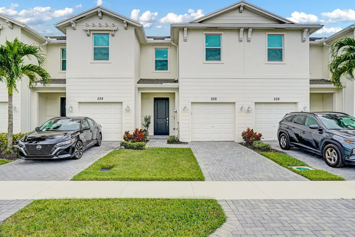 Woodbark-3 at 226 SE Woodbark Street, Port St. Lucie