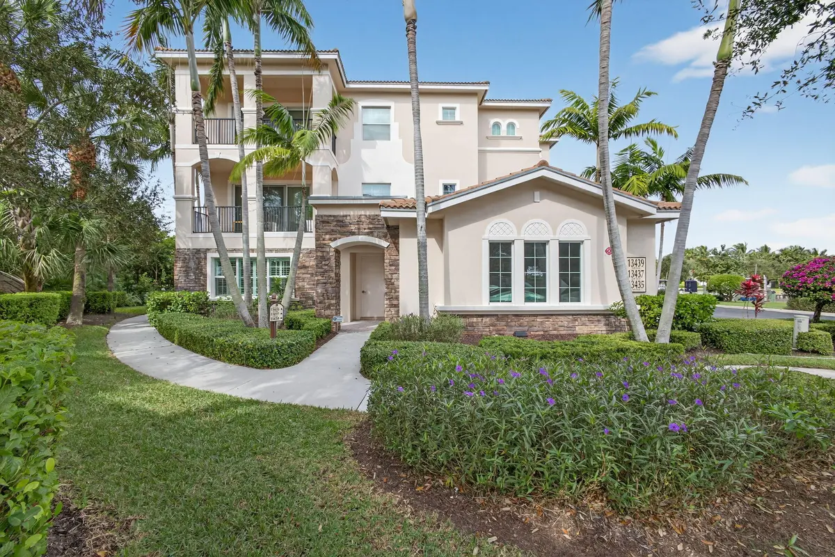 13435 Treasure Cove at 13435 Treasure Cove Circle, North Palm Beach