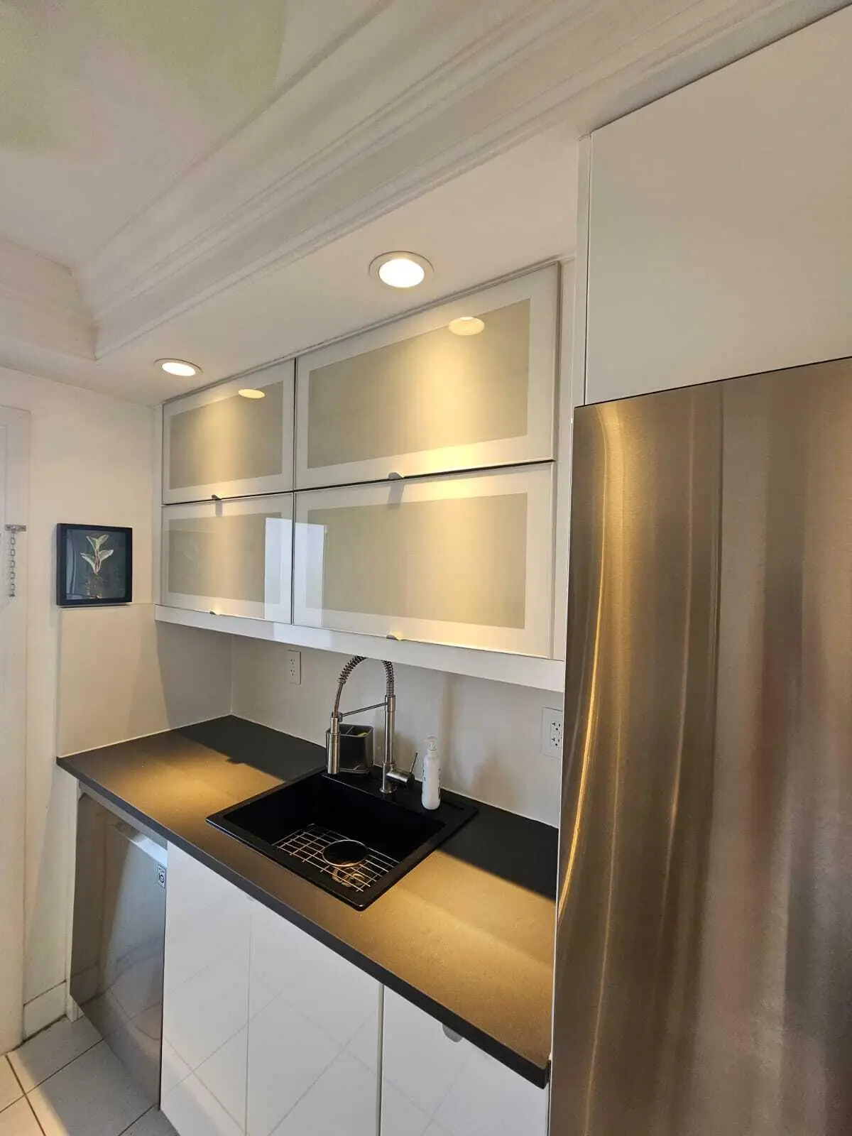 Kitchen at 505 N Riverside Drive 12a, Pompano Beach