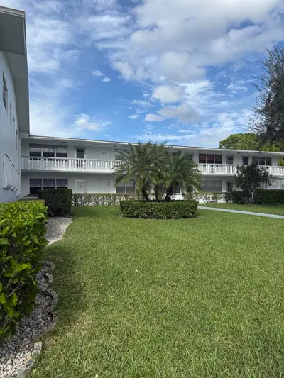 268 Windsor L, West Palm Beach – sold