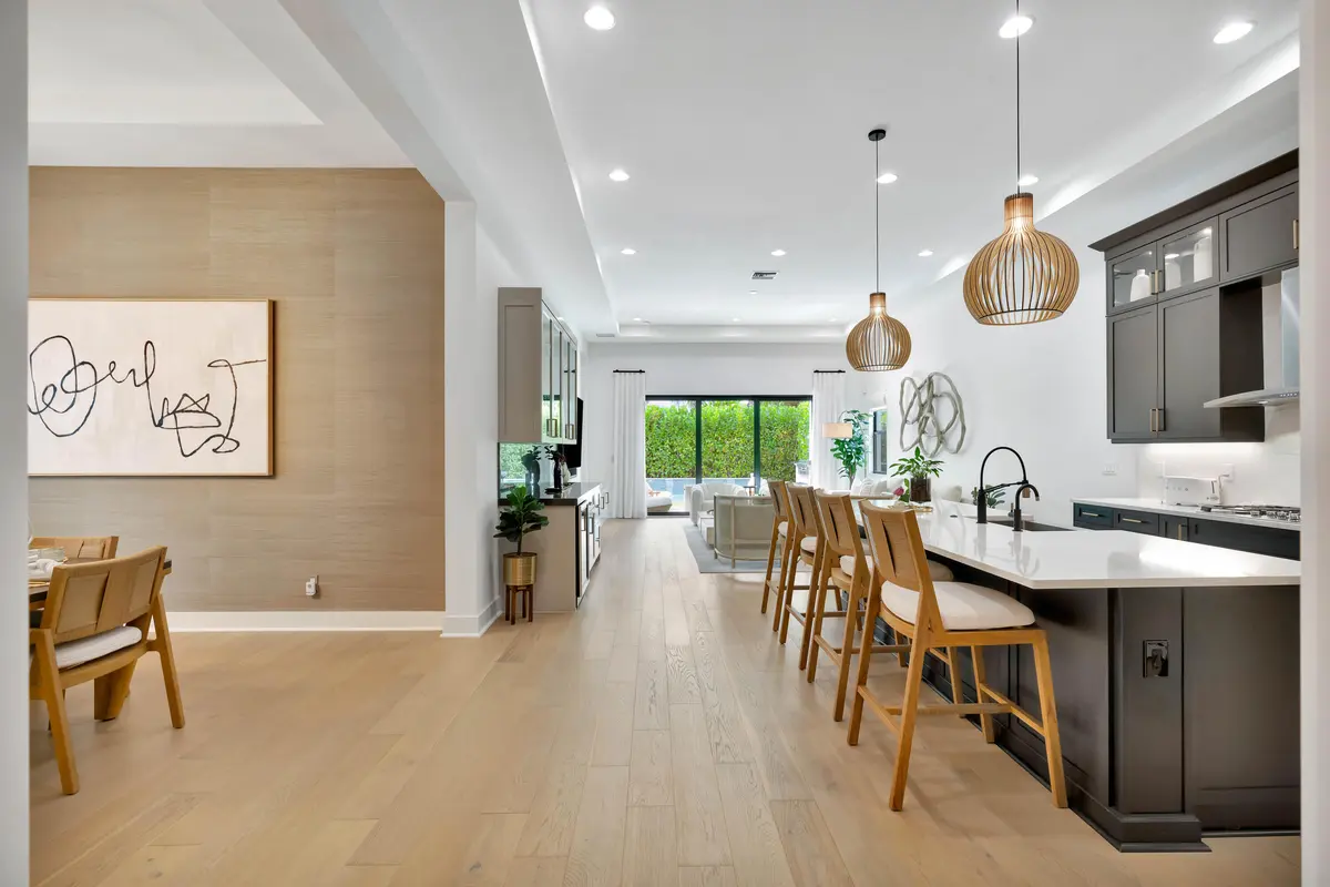 White Oak Wood Floors at 13638 Artisan Circle, Palm Beach Gardens