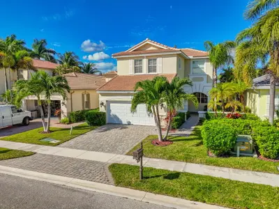 166 Isle Verde Way, Palm Beach Gardens – sold
