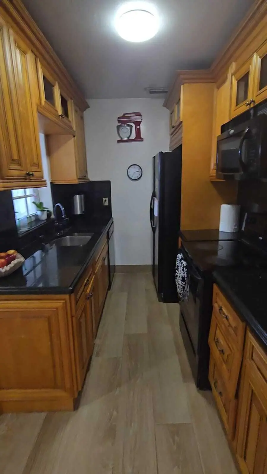 WhatsApp Image 2025-11-09 at 15.59.14_62 at 1435 NE 182nd Street, North Miami Beach