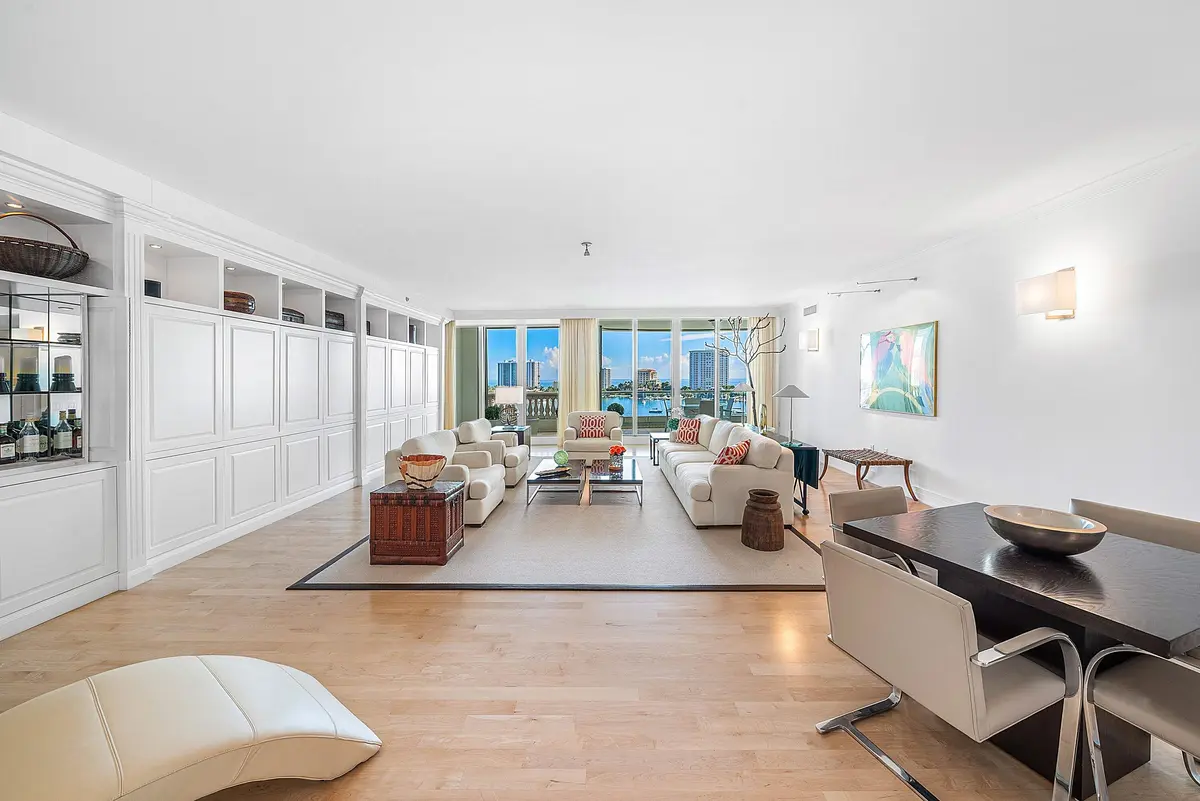 Great Room at 400 SE 5th Avenue 805n, Boca Raton