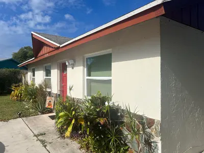 1309 W Frangipani Circle, Lantana – Duplex for sale