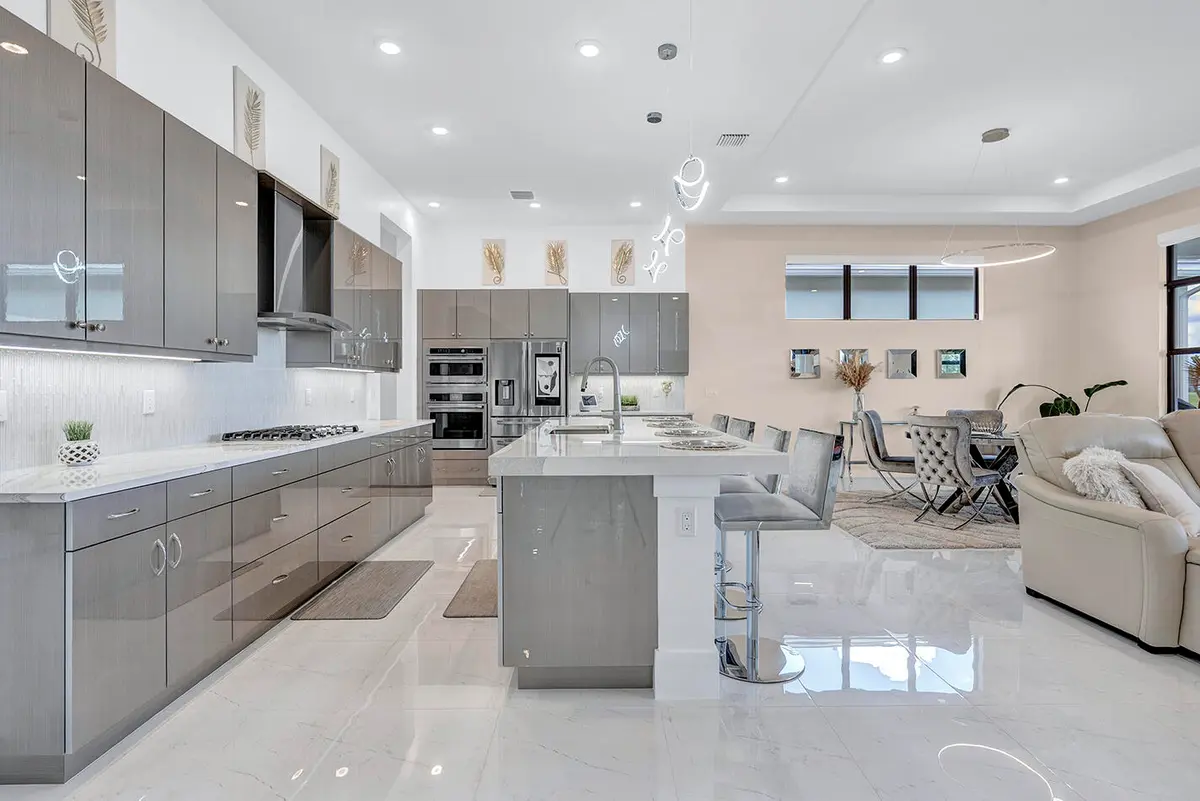 Great Room at 5320 Saint Armands Way, Westlake