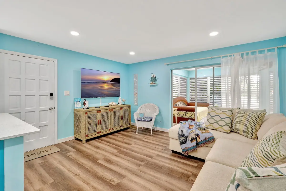 8-web-or-mls-_82A7561 at 11000 S Ocean Drive 1d, Jensen Beach