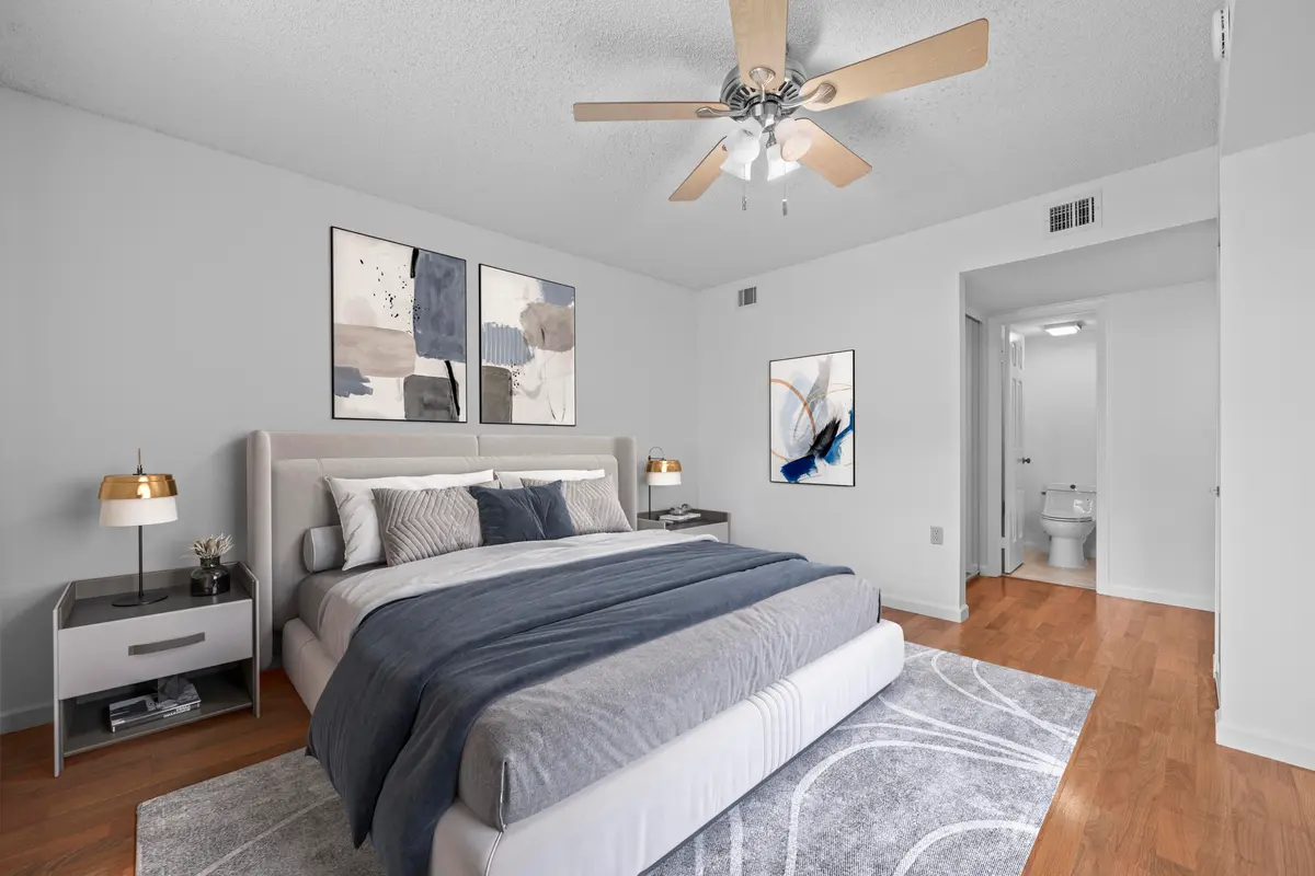 LUX_0692 at 3526 Whitehall Drive 106, West Palm Beach