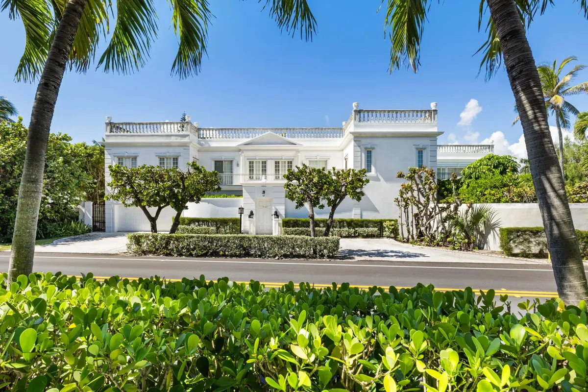 ET6A8728 at 1048 S Ocean Boulevard, Palm Beach
