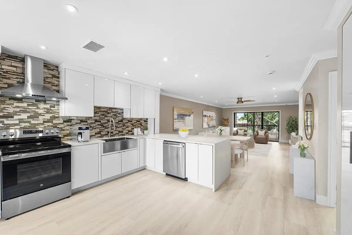18F Stratford at 18 Stratford Drive F, Boynton Beach