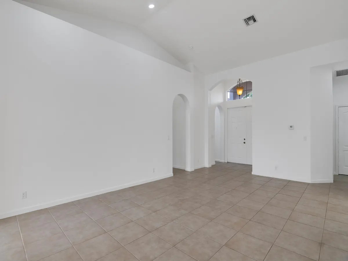 5607 Place Lake Drive, Fort Pierce, FL – photo 5