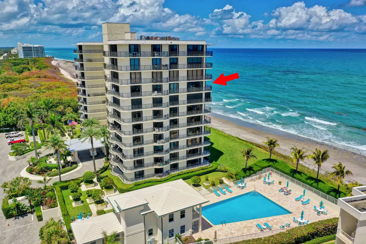 Aerial at 400 Beach Road 804, Tequesta