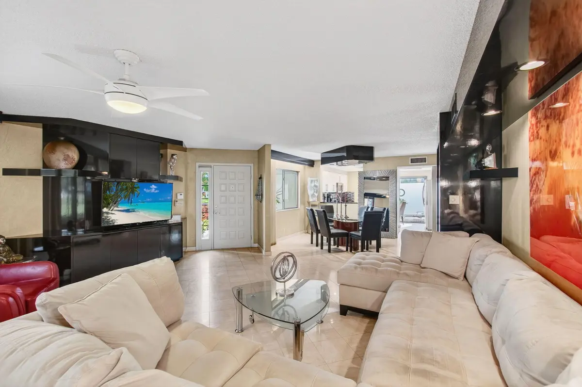 11-web-or-mls-DSC_6732 at 15321 Strathearn Drive 10902, Delray Beach