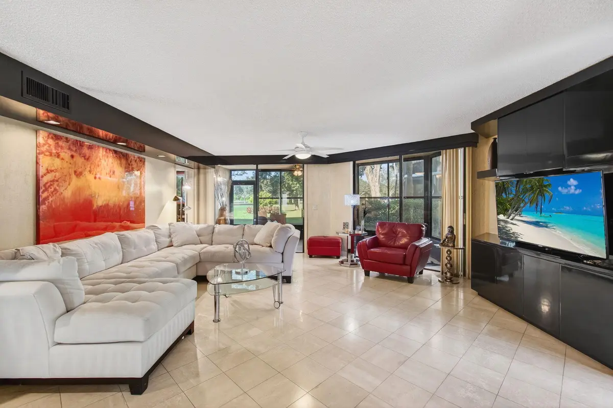 8-web-or-mls-DSC_6700 at 15321 Strathearn Drive 10902, Delray Beach