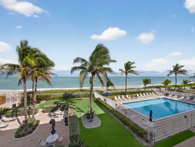 9800 S Ocean Drive 302, Jensen Beach – Condominium for sale
