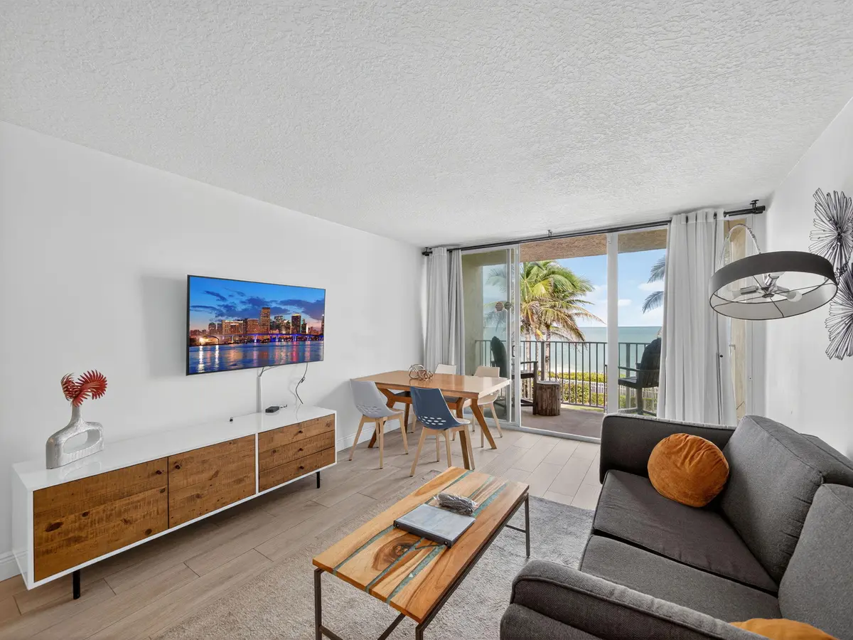 16-web-or-mls-009 at 9800 S Ocean Drive 302, Jensen Beach