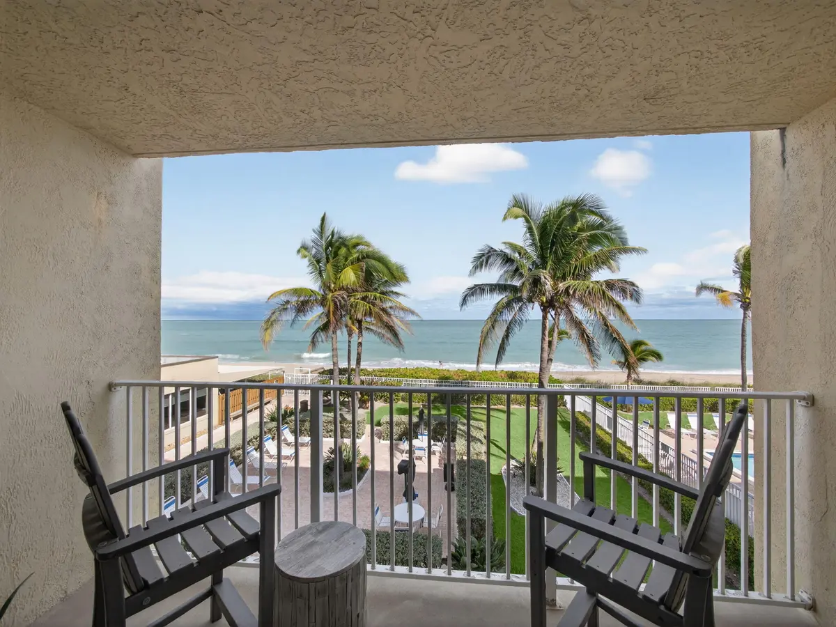 21-web-or-mls-015 at 9800 S Ocean Drive 302, Jensen Beach