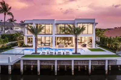 169 W Coconut Palm Road, Boca Raton – Single Family Residence for sale