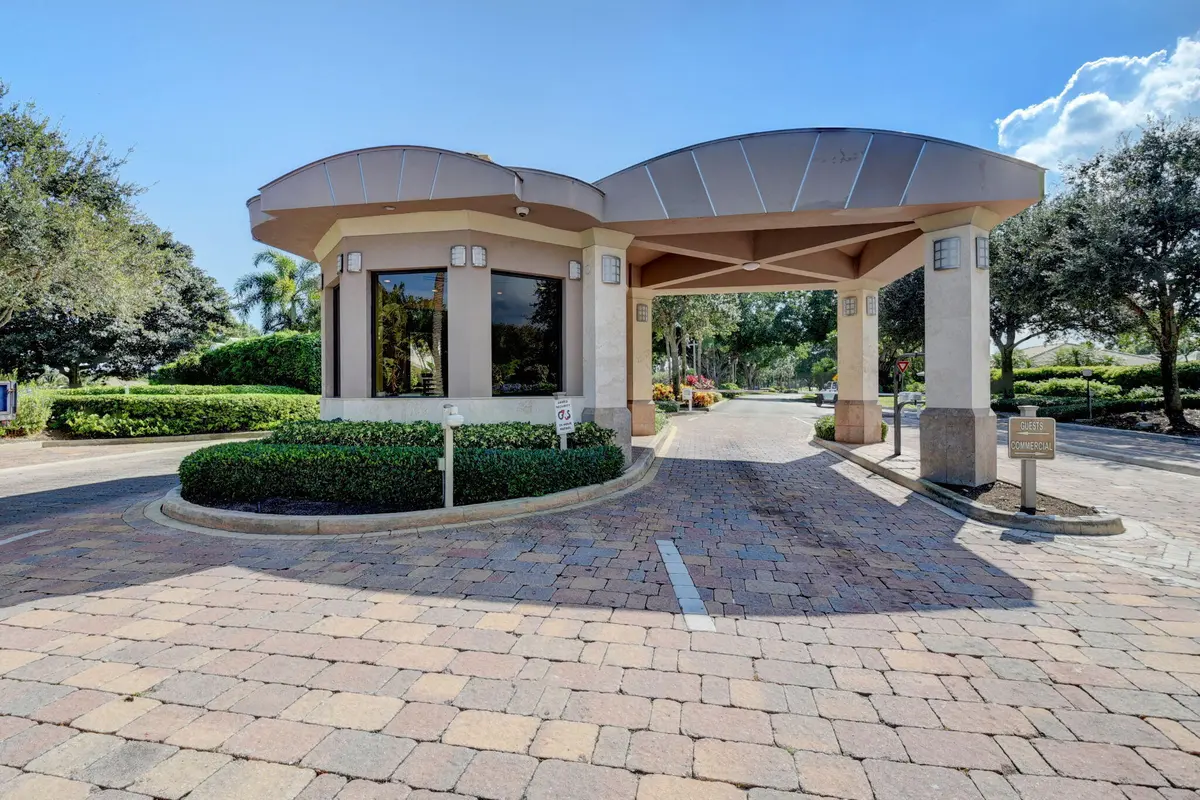 Guard Gated at 900 Greensward Lane 101-G, Delray Beach
