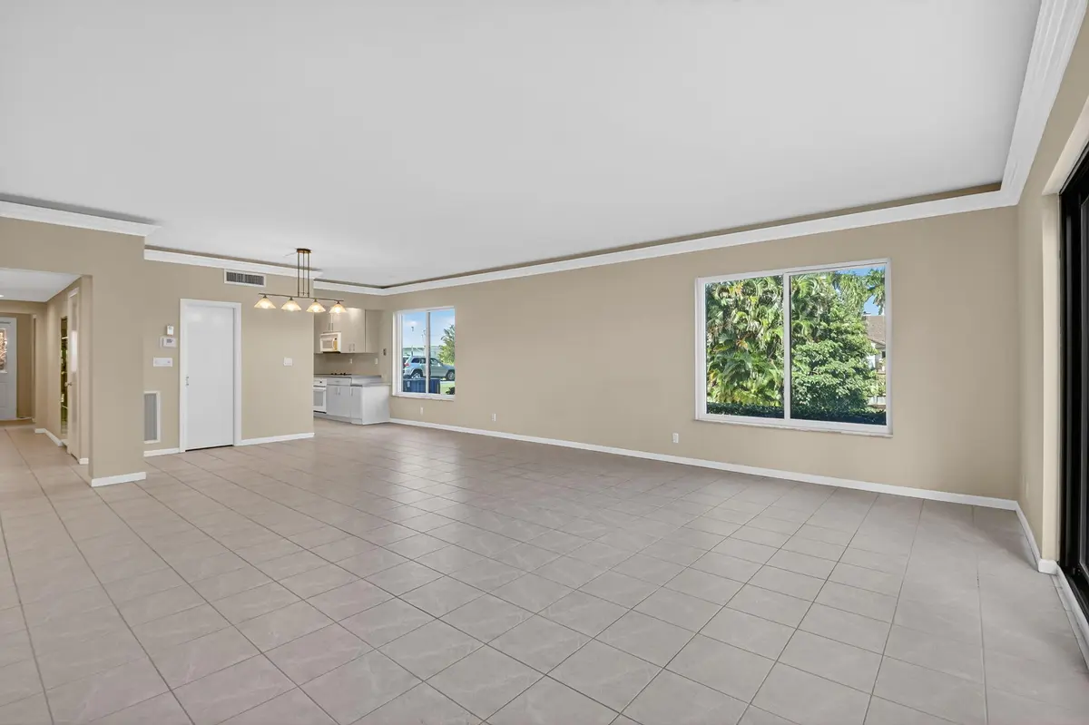 Breakfast Area at 900 Greensward Lane 101-G, Delray Beach