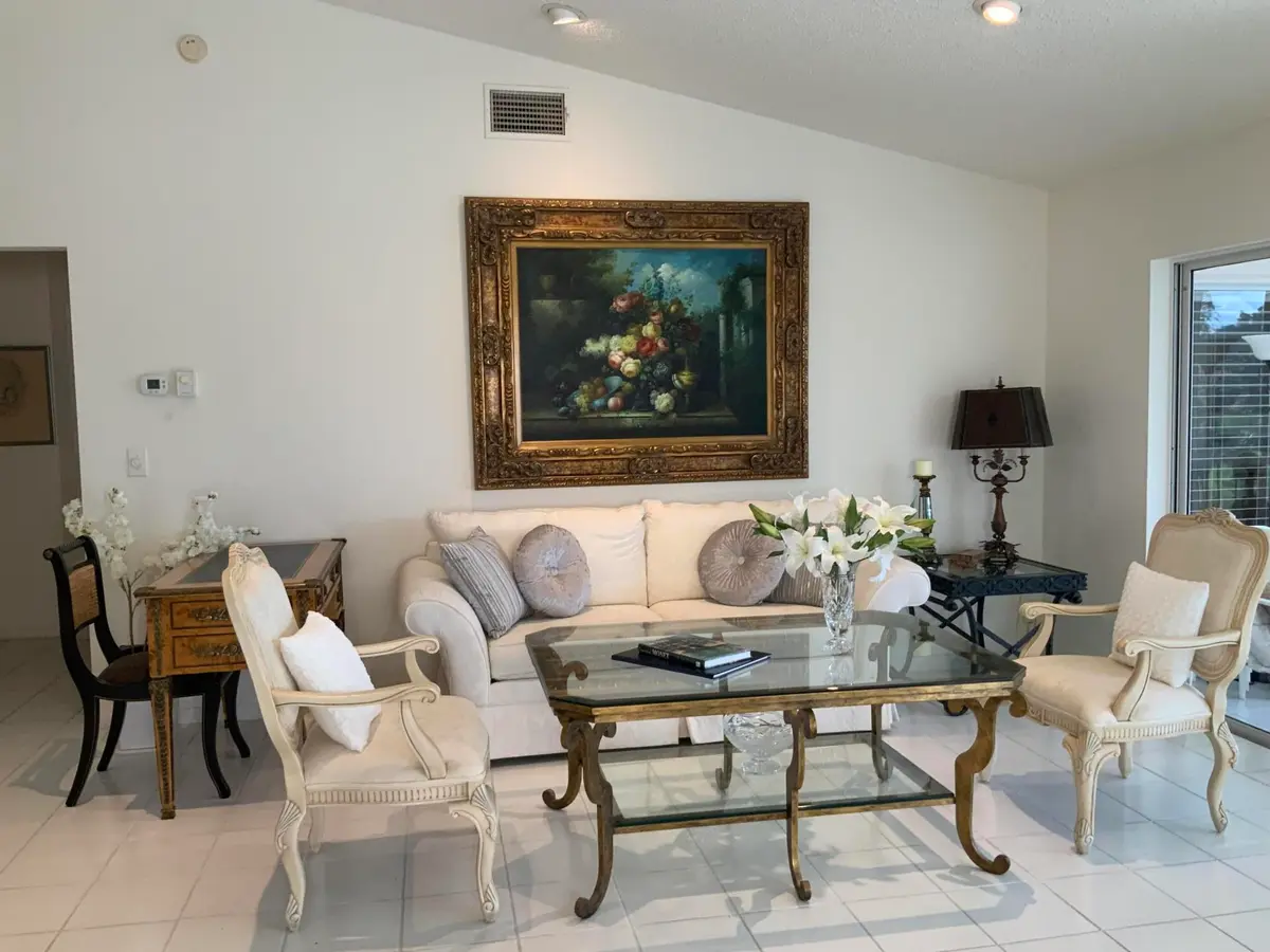 LIVING ROOM at 14356 Emerald Lake Drive 3, Delray Beach
