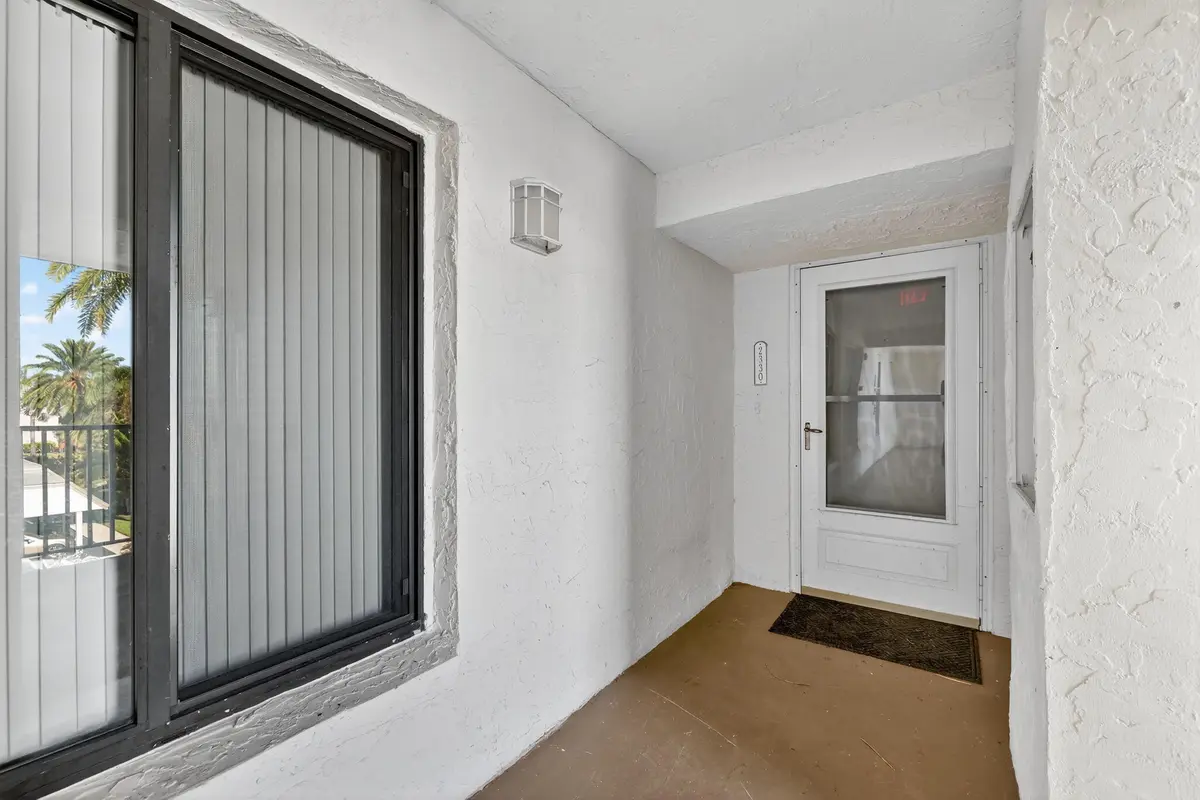 END UNIT at 2400 S Ocean Drive 2330, Fort Pierce