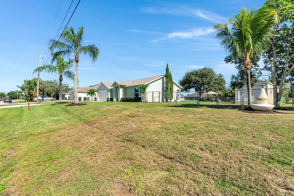 4257 SW Kazan Street, Port St. Lucie, FL – photo 6
