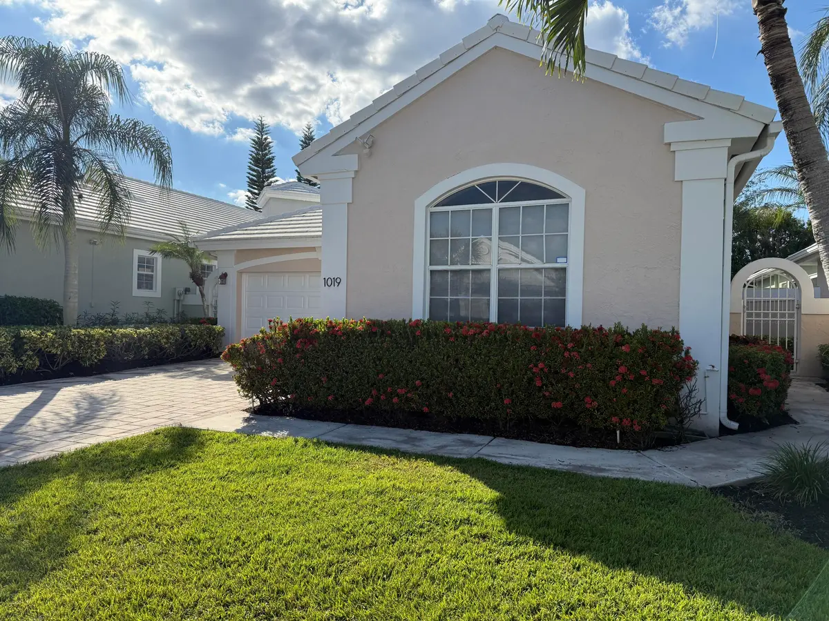 Front at 1019 Lytham Court, West Palm Beach