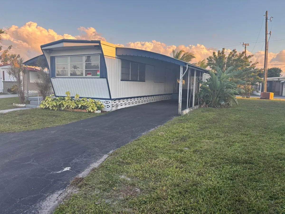 thumbnail_IMG_6602 at 562 NE 47th St, Lot 393, Deerfield Beach