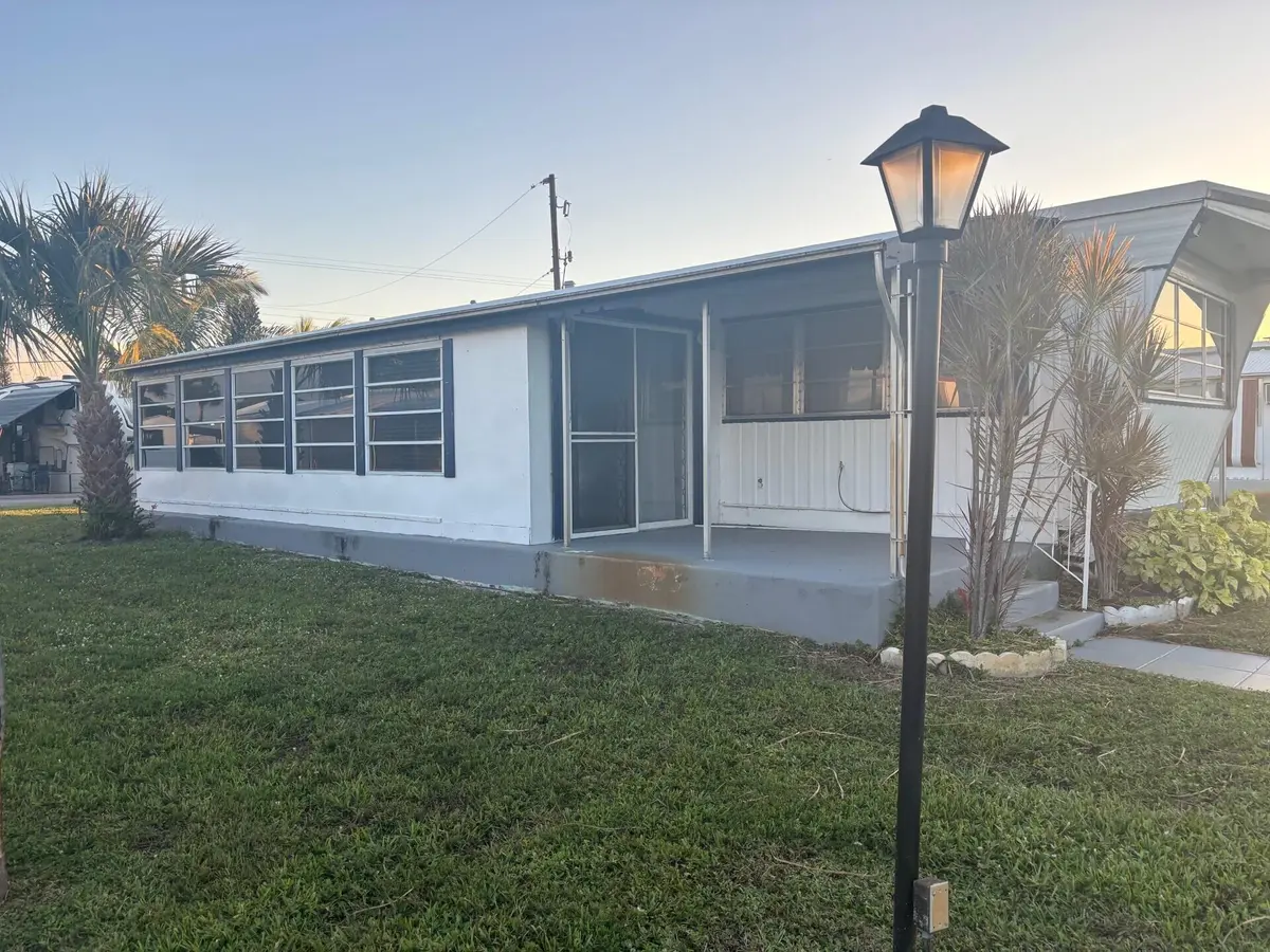 thumbnail_IMG_6605 at 562 NE 47th St, Lot 393, Deerfield Beach
