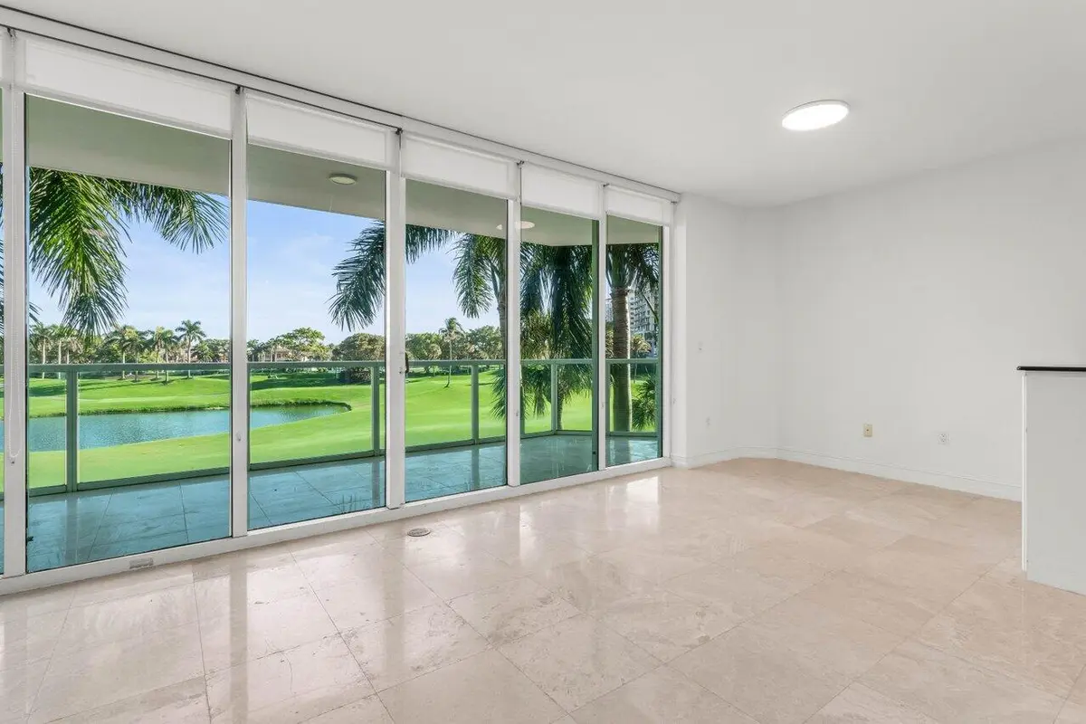 008-550SoutheastMiznerBoulevard-B204-Boc at 550 SE Mizner Boulevard B204, Boca Raton