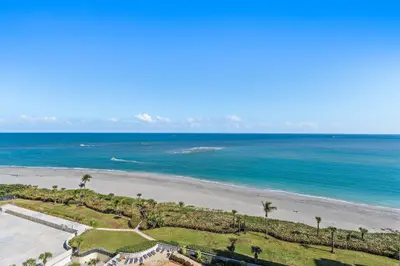 300 Ocean Trail 1406, Jupiter – sold