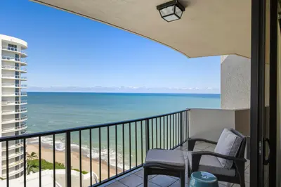 4200 N Ocean Drive 1-1705, Singer Island – Condominium for sale