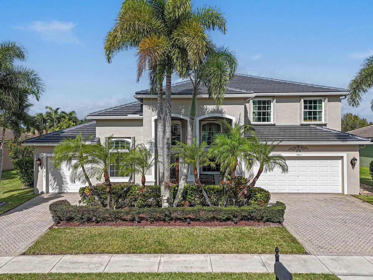 Front elevation at 9863 Royal Cardigan Way, West Palm Beach