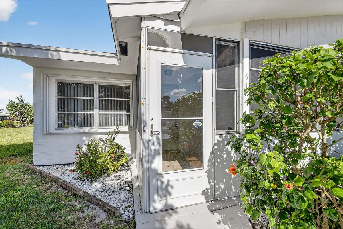 Front entry at 5311 Mariesa Avenue, West Palm Beach