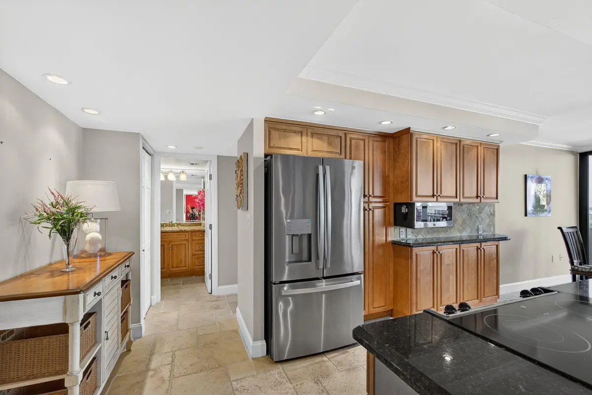 3-web-or-mls-5D1A6625 at 4200 N Ocean Drive 2-406, Singer Island