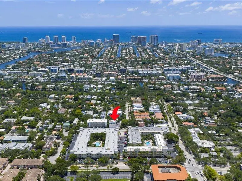 09-Lagoon 42 Catamaran_71 at 105 NE 16th Terrace, Fort Lauderdale
