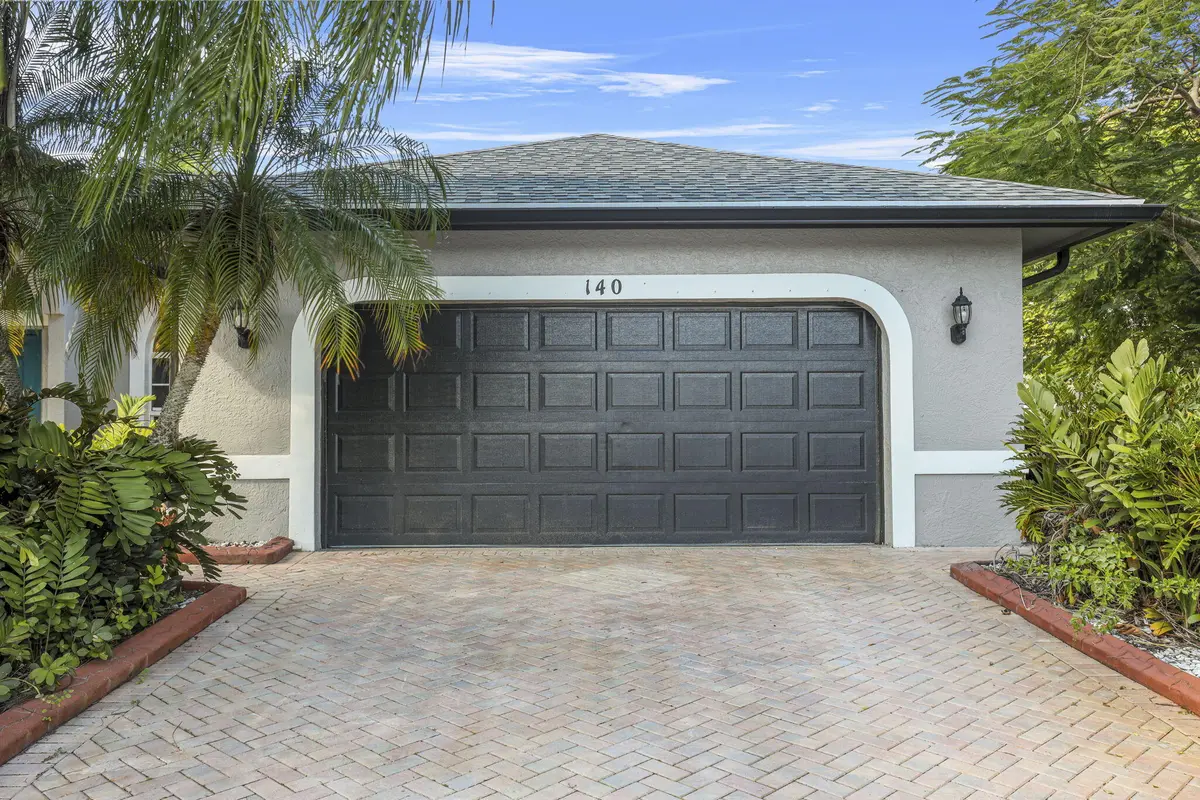 53-web-or-mls-3F2A3375 at 140 SW Mark Court, Port St. Lucie