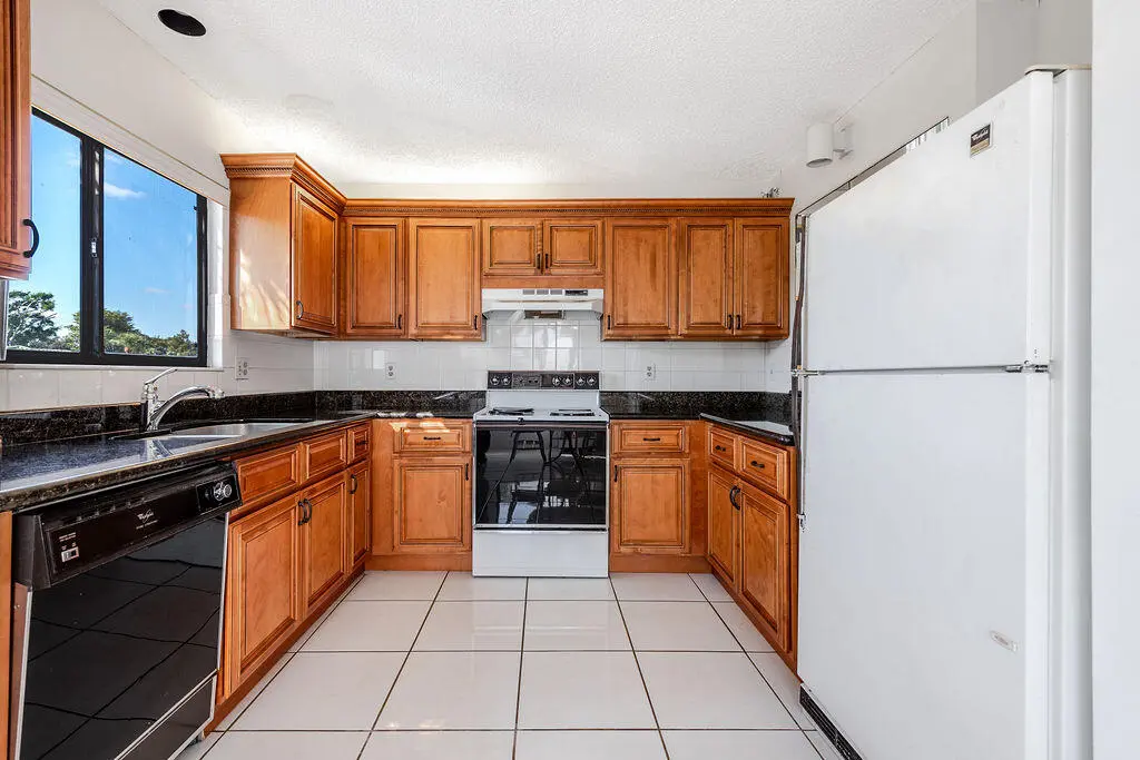 7689GlendevonLane#1805-11 at 7689 Glendevon Lane 1805, Delray Beach