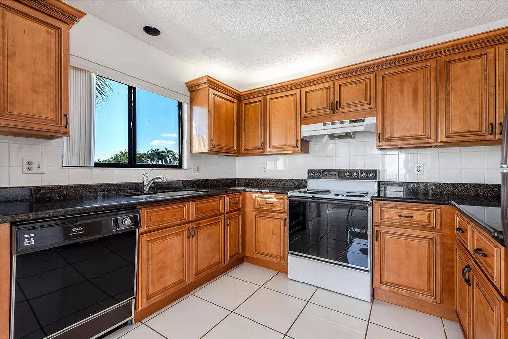 7689GlendevonLane#1805-12 at 7689 Glendevon Lane 1805, Delray Beach