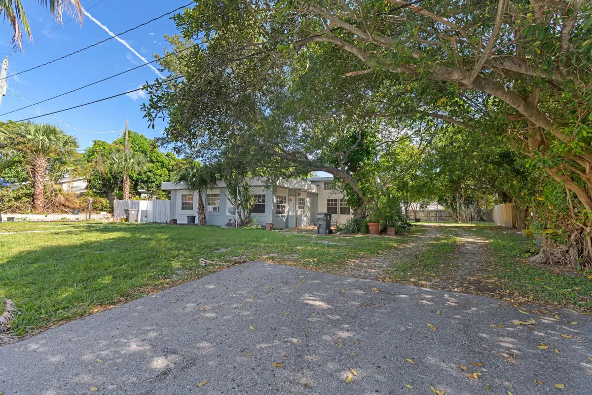 Backyard at 1831 Juno Road, North Palm Beach
